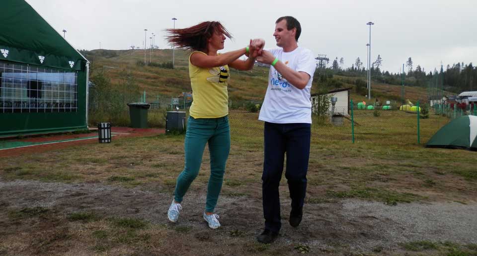 Олег Бойко и Елена Катунина танцуют сальсу